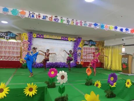 KG-GRADUATION-14.3-1