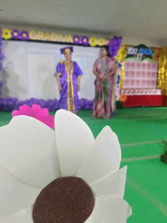 KG-GRADUATION-14.3-11