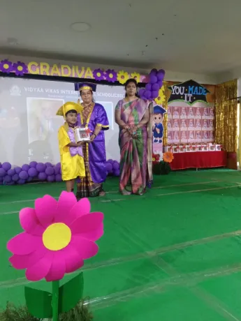 KG-GRADUATION-14.3-8