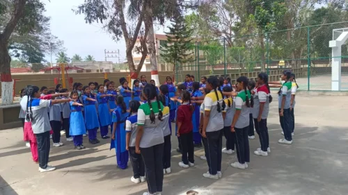 SCOUTS-AND-GUIDE-19.5-6