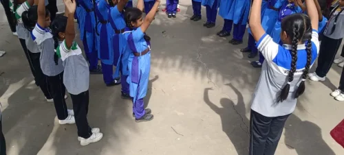 SCOUTS-AND-GUIDE-19.5-9